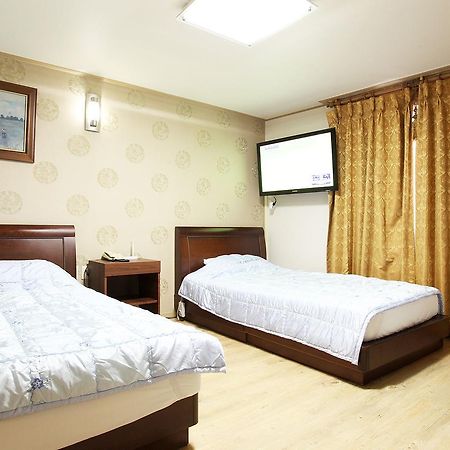 Bobos Hotel Jeju Esterno foto