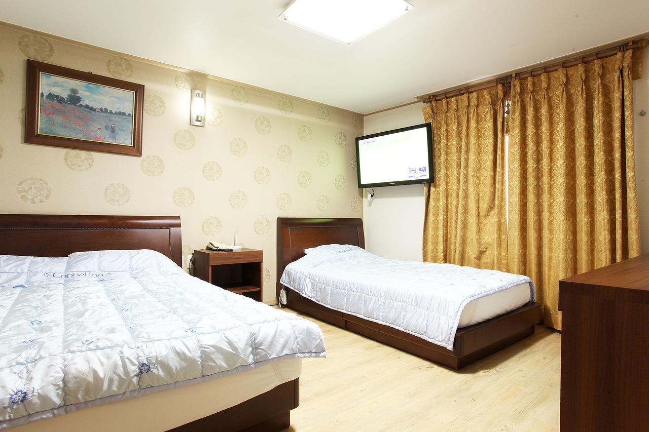 Bobos Hotel Jeju Esterno foto